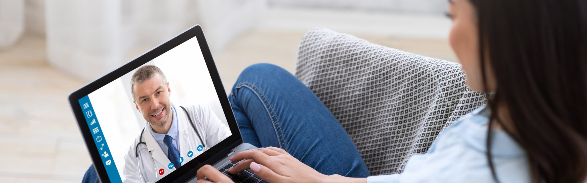 patient talking to doctor through video call